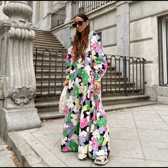 H&M Kaftan floral Dress - Picture 4 of 9